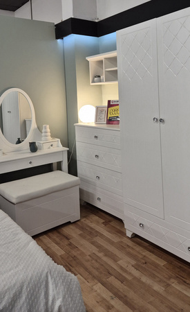 Zestaw mebli do pokoju młodzieżowego Royal White Meblik