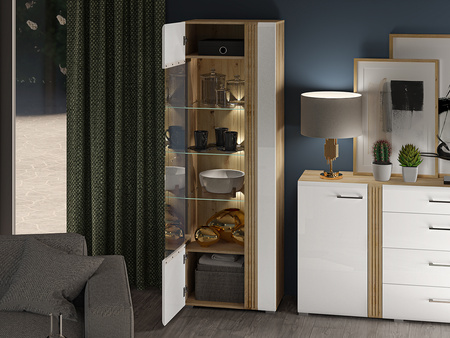 Witryna wysoka z podświetleniem do salonu Adagio 02L