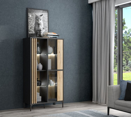 Witryna na wysokich nóżkach przeszklona do salonu w stylu loft Joakimis Forte