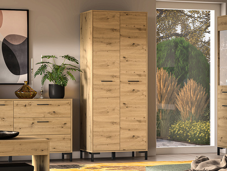 Szafa uchylna dwudrzwiowa na nóżkach do salonu Nevio 17