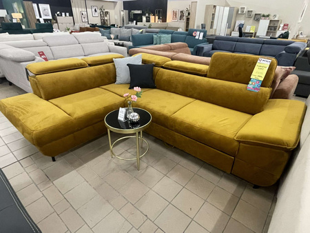 Narożnik rozkładany na nózkach z funkcją spania Loft 