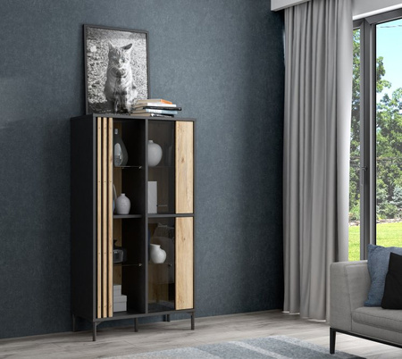 Witryna na wysokich nóżkach przeszklona do salonu w stylu loft Joakimis Forte