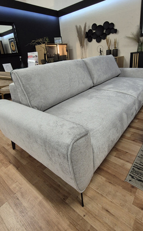 Kanapa szara rozkładana z funkcją spania na nóżkach Bali Wersal