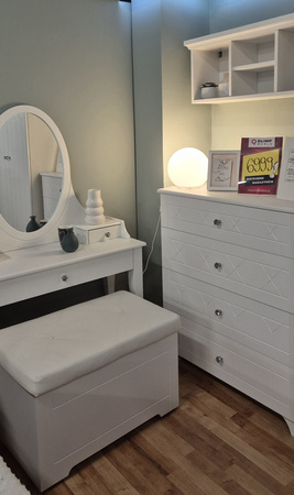 Zestaw mebli do pokoju młodzieżowego Royal White Meblik